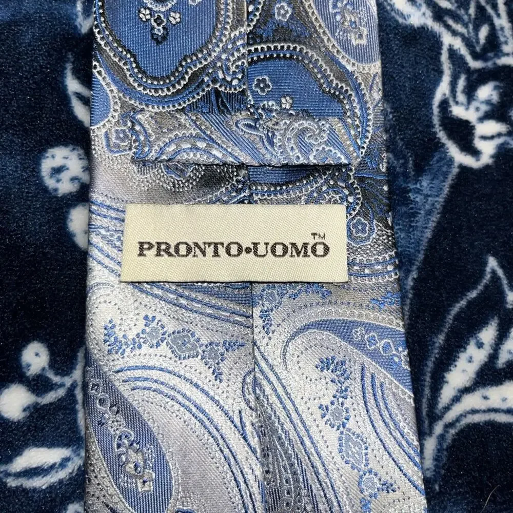 Pronto Uomo 100% Silk Blue Silver Paisley Print Necktie